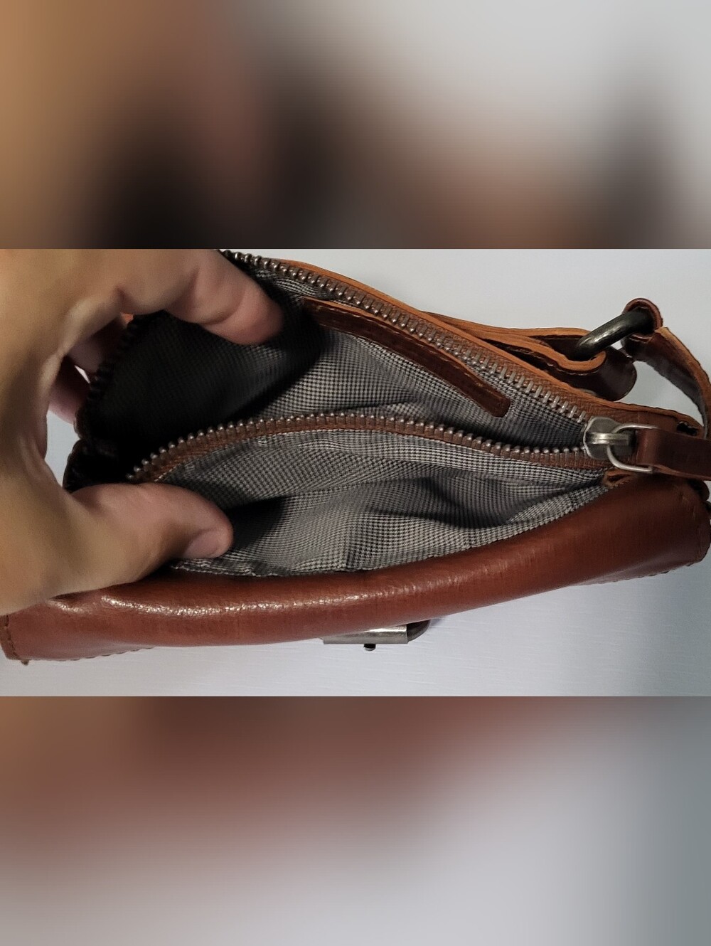 Spikes & Sparrow Belt/Waist Bag (Geniune Leather) - Picture 7 of 10